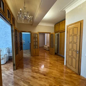 In Baku 134.0 m² apartment is for sale - Image 7