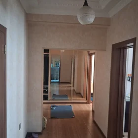 In Baku 90.0 m² apartment is for sale - Image 5