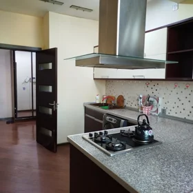 In Baku 110.0 m² apartment is for rent - Image 6