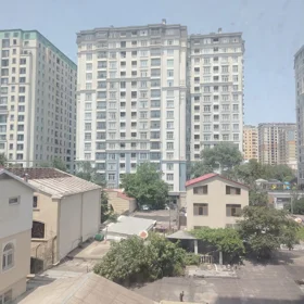 In Baku 94.0 m² apartment is for sale - Image 2