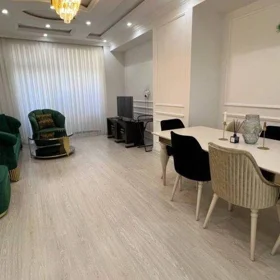 In Baku 150.0 m² apartment is for rent - Image 5