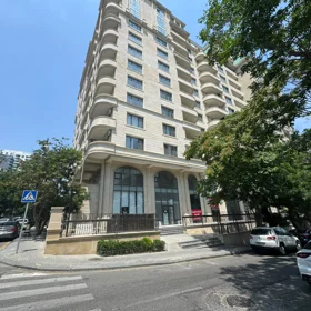 In Səbail rayonu 97.0 m² apartment is for sale - Image 2