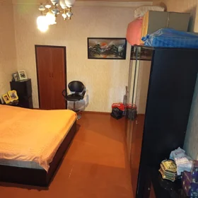 In Baku 250.0 m² house with 6.0 rooms is for rent - Image 5