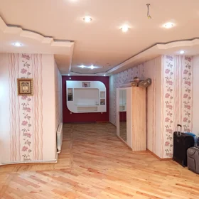 In Baku 250.0 m² house with 6.0 rooms is for rent - Image 6