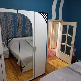 In Baku 250.0 m² house with 6.0 rooms is for rent - Image 8