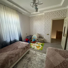 In nan 148.0 m² house with 4.0 rooms is for sale - Image 7