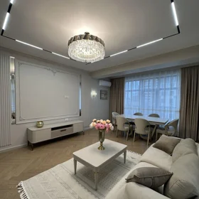 In Baku 155.0 m² apartment is for sale - Image 4