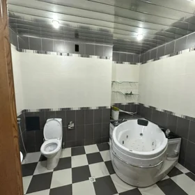 In Baku 220.0 m² apartment is for rent - Image 2