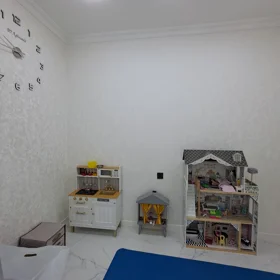 In Binəqədi rayonu 100.0 m² commercial is for sale - Image 2