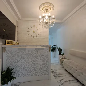 In Binəqədi rayonu 100.0 m² commercial is for sale - Image 9