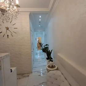 In Binəqədi rayonu 100.0 m² commercial is for sale - Image 10