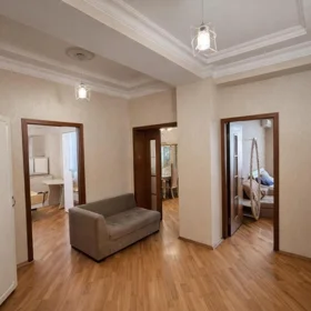 In Baku 105.0 m² apartment is for sale - Image 6