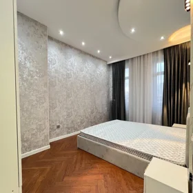 In Baku 64.0 m² apartment is for sale - Image 6
