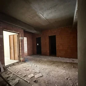 In Baku 132.0 m² apartment is for sale - Image 4