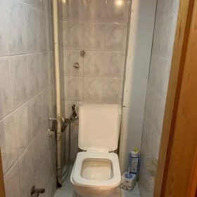 In Baku 74.0 m² apartment is for sale - Image 2