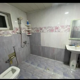 In Baku 102.0 m² house with 3.0 rooms is for sale - Image 3