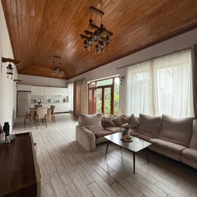 In nan 350.0 m² house with 6.0 rooms is for sale - Image 2