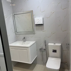 In Baku 88.0 m² commercial is for rent - Image 9