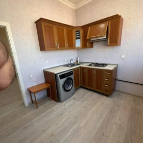 In Baku 100.0 m² apartment is for rent - Image 6