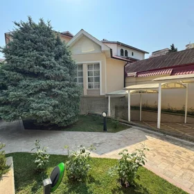 In Baku 600.0 m² house with 8.0 rooms is for sale - Image 5