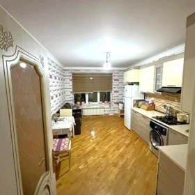 In Baku 106.0 m² apartment is for sale - Image 6