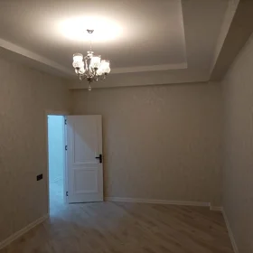 In Baku 73.0 m² apartment is for sale - Image 3