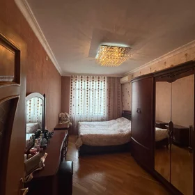 In Baku 140.0 m² apartment is for sale - Image 5