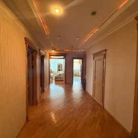 In Baku 140.0 m² apartment is for sale - Image 7