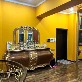 In Baku 180.0 m² apartment is for sale - Image 5