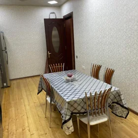 In Baku 240.0 m² house with 5.0 rooms is for sale - Image 8