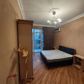 In Baku 90.0 m² apartment is for rent - Image 4
