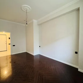 In Baku 58.0 m² apartment is for sale - Image 3