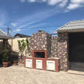 In nan 160.0 m² house with 4.0 rooms is for rent - Image 6