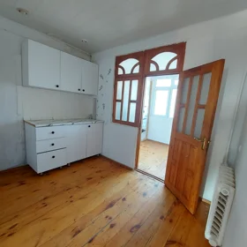 In Baku 50.0 m² apartment is for sale - Image 9