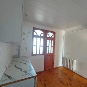 In Baku 50.0 m² apartment is for sale - Image 10