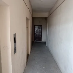 In Khirdalan 70.0 m² apartment is for rent - Image 7