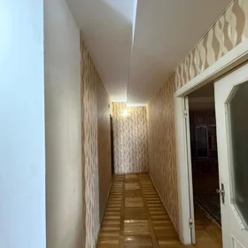 In Baku 130.0 m² apartment is for rent - Image 2
