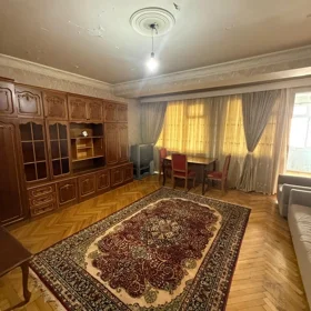 In Baku 130.0 m² apartment is for rent - Image 3