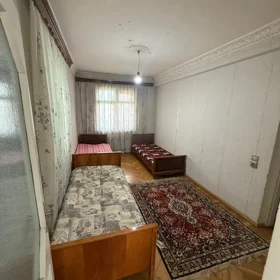 In Baku 130.0 m² apartment is for rent - Image 9
