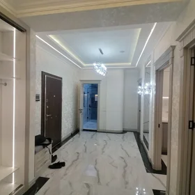 In Baku 99.0 m² apartment is for sale - Image 3