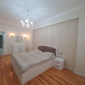 In Səbail rayonu 130.0 m² apartment is for rent - Image 9