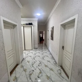 In nan 150.0 m² house with 4.0 rooms is for sale - Image 2