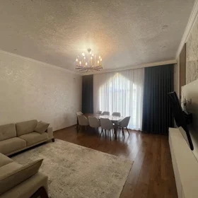 In nan 150.0 m² house with 4.0 rooms is for sale - Image 4