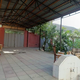 In Baku 200.0 m² house with 5.0 rooms is for sale - Image 2