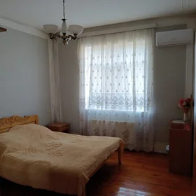 In Baku 200.0 m² house with 5.0 rooms is for sale - Image 7