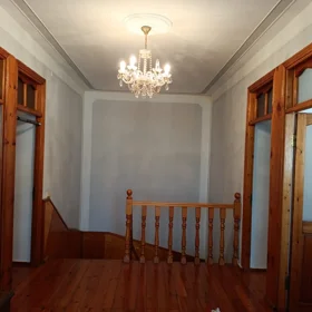 In Baku 200.0 m² house with 5.0 rooms is for sale - Image 9