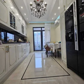 In Baku 121.0 m² apartment is for sale - Image 8