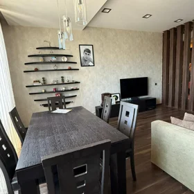 In Baku 123.0 m² apartment is for sale - Image 9