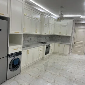 In Baku 115.0 m² apartment is for rent - Image 7