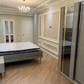 In Baku 115.0 m² apartment is for rent - Image 9